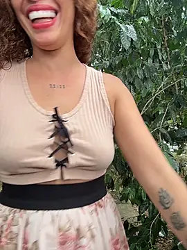 roxyrougee - Roxyrougee's free webcam