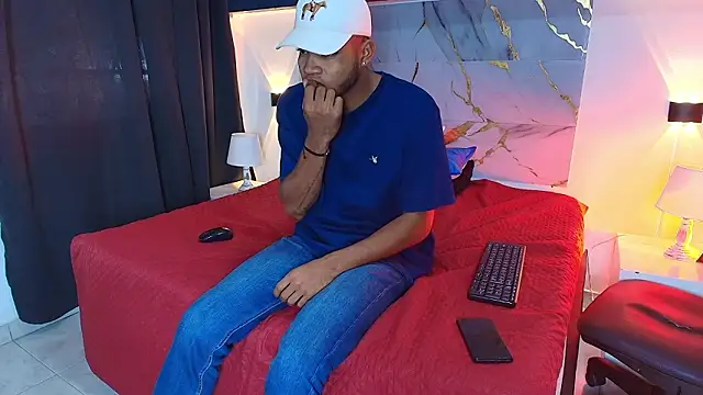 Latinblack_98 webcam