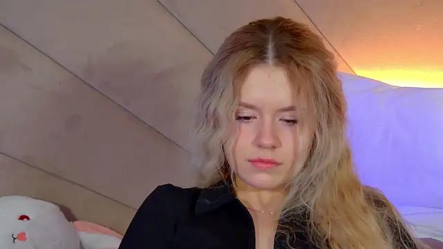 MilanaBalmain webcam