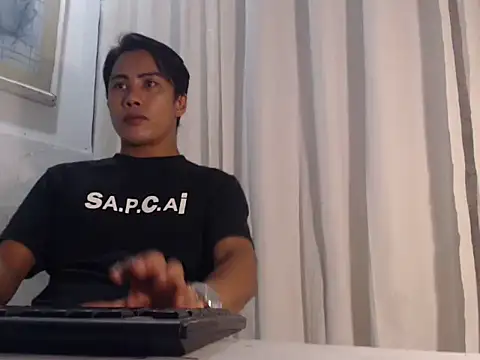 hell1212_25 (Ask my age) - please welcome  me with surprise