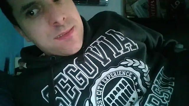 golfoyperro94 - Golfoyperro94's free webcam