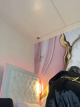 Lucy_Milf_474 webcam