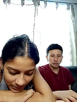 mei_and_gaby - Mei_and_Gaby's free webcam