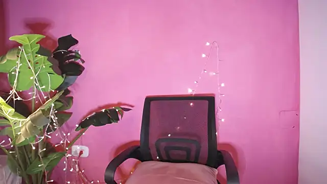 aleja_spearsx webcam