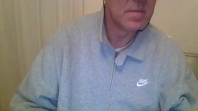 anonimo7735 - ANONIMO7735's free webcam - UK Sex Cams