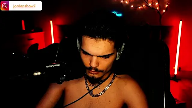 JordanShow webcam