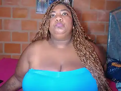 bustyboobsperver - Bustyboobsperver's free webcam