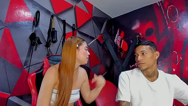 Hana_and_Zeta webcam