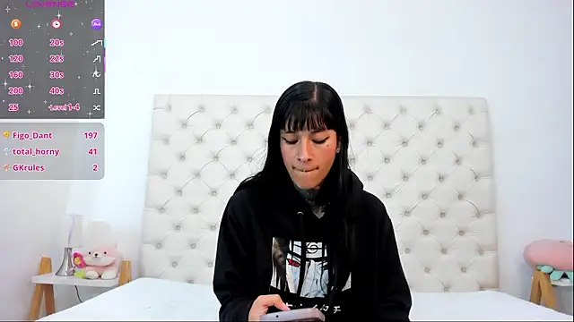 esmeralda06 - Esmeralda06's free webcam