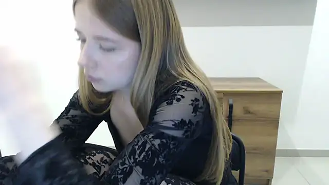 sweetbellaa_ - SweetBellaa_'s free webcam