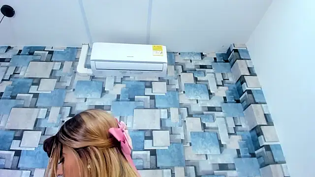 angel_dthroatt webcam