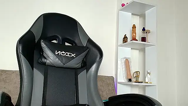 Nahomi_rous777 webcam