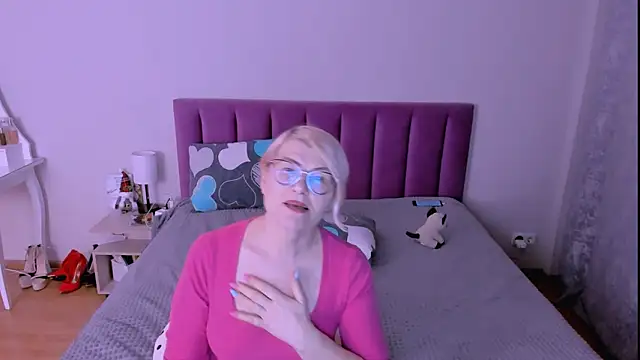 sabrinamacmarren webcam