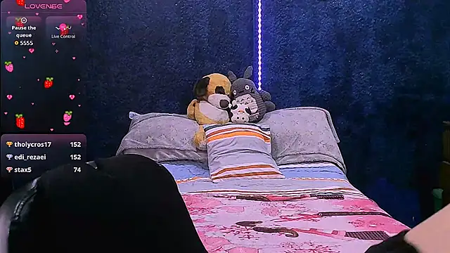 ninayellow - NinaYellow's free webcam