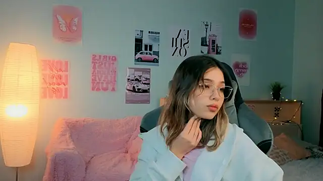 dinnerwithflowers - Dinnerwithflowers's free webcam