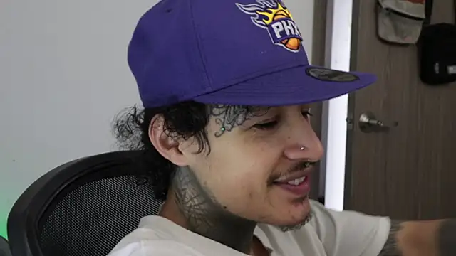 trieone - Trieone's free webcam - UK Sex Cams