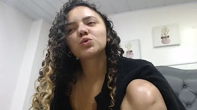 Giia_Monroe webcam
