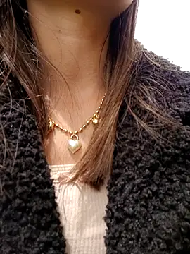 _isabella-7 - _Isabella-7's free webcam - UK Sex Cams