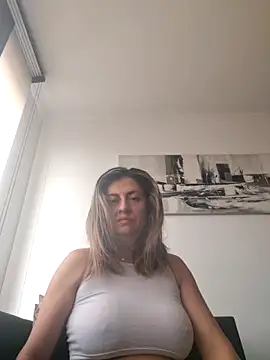 Latiinvenushot webcam