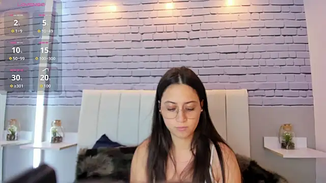 sophieemoore - SophieeMoore's free webcam