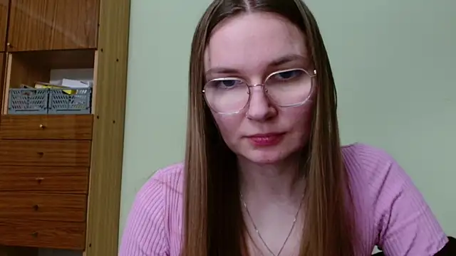 looveellyx - LooveELLYx's free webcam