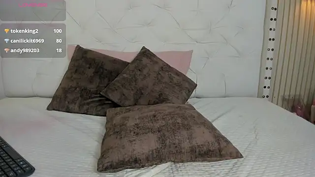 ariana__rosse webcam