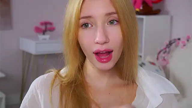 sunnivacovil - SunnivaCovil's free webcam