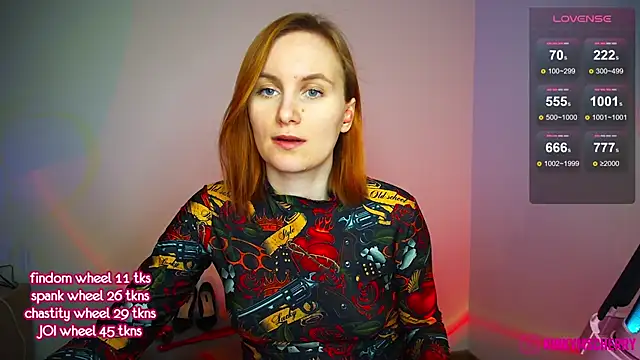 KinkyMissCherry webcam