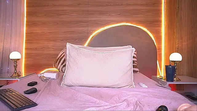 alexaa_walker webcam