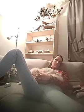 laura_ati - Laura_Ati's free webcam - UK Sex Cams