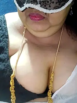 tamilthanushri webcam