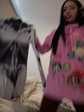 jioryovo - JIORYOvO's free webcam