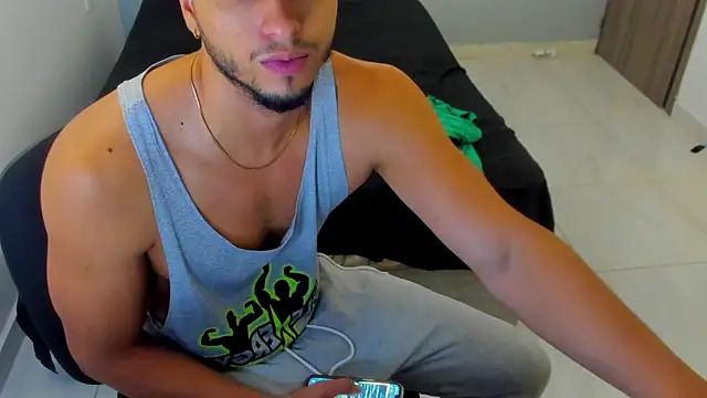 Kris_Khalifa69 webcam