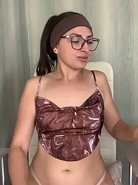 ArianaDominguez_Pink webcam