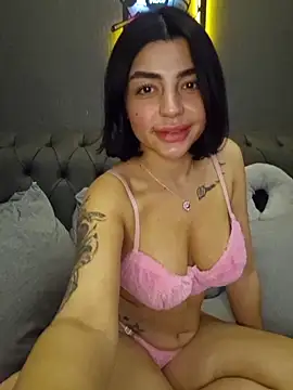 Zarayuce Live Webcam on Stripchat