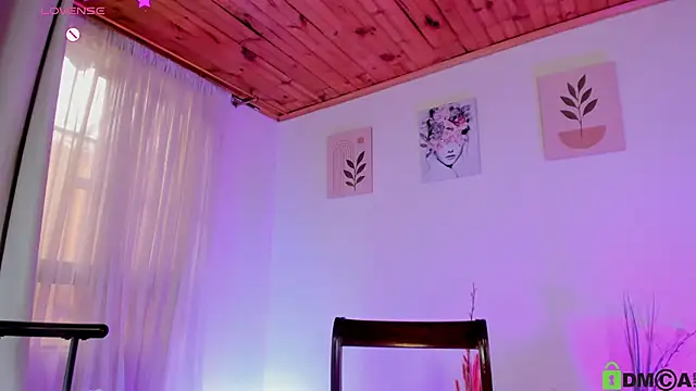 Lauraricci__ webcam