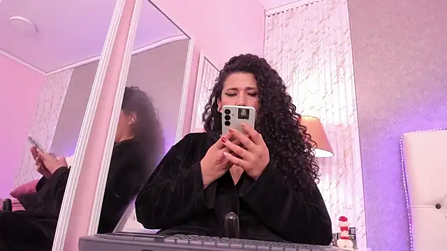 dakota_rainbow22 - Dakota_Rainbow22's free webcam