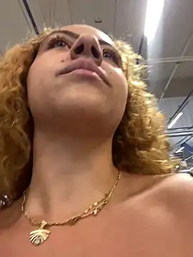 Chloe_Leaozinho webcam