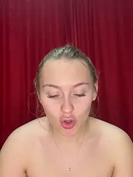 SweetSophia20 webcam