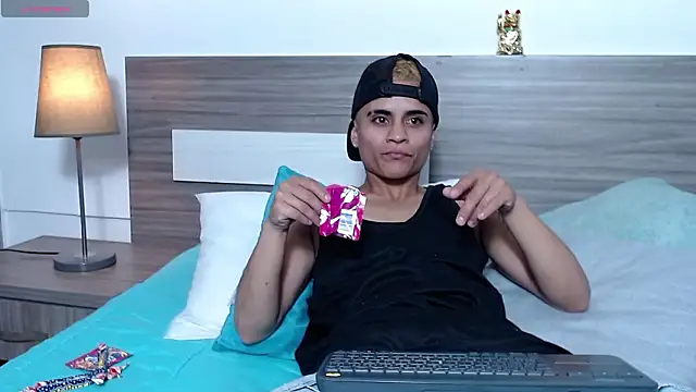 liiamthompson - Liiamthompson's free webcam - UK Sex Cams