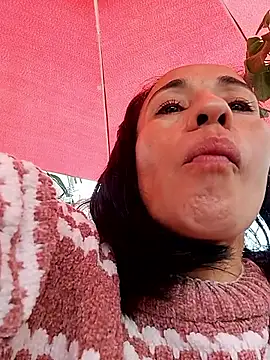 coeur_de_luxure - Coeur_de_luxure's free webcam - UK Sex Cams