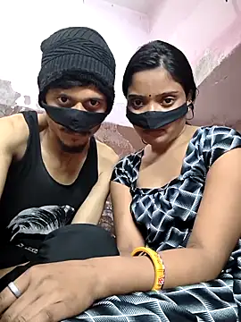 couplegk71 - Couplegk71's free webcam - UK Sex Cams