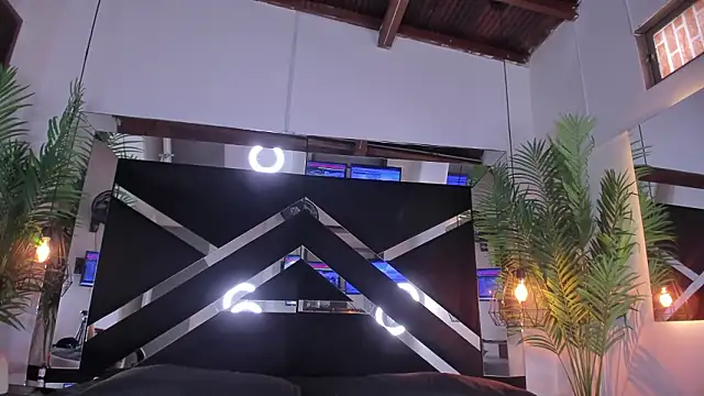 emily-fox - Emily-fox's free webcam