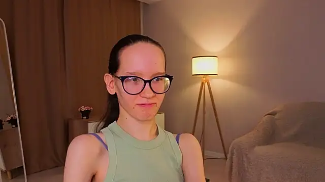 bettybrowni - BettyBrowni's free webcam