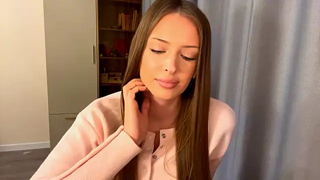 sugarbloom - Sugarbloom's free webcam