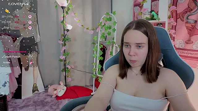lunalyna webcam