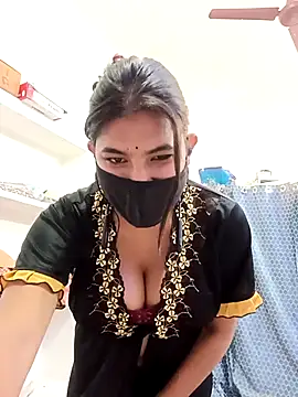 Webcam Model (Hot_radhaji)  is live.Free join now!