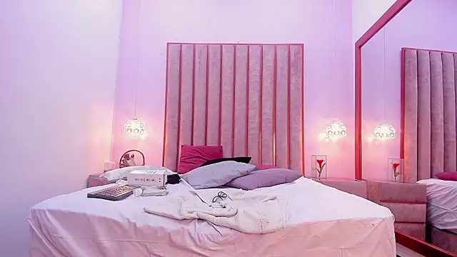 RebecaThomson webcam