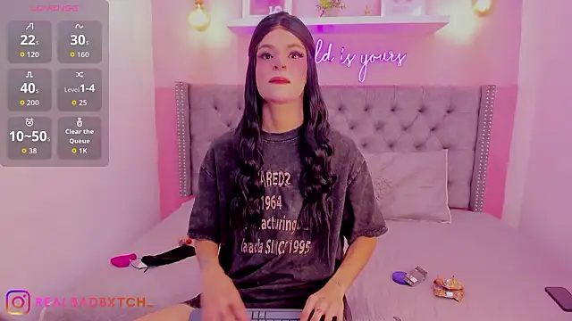 Realbadbxtch webcam