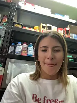 Andrea_19blonde webcam